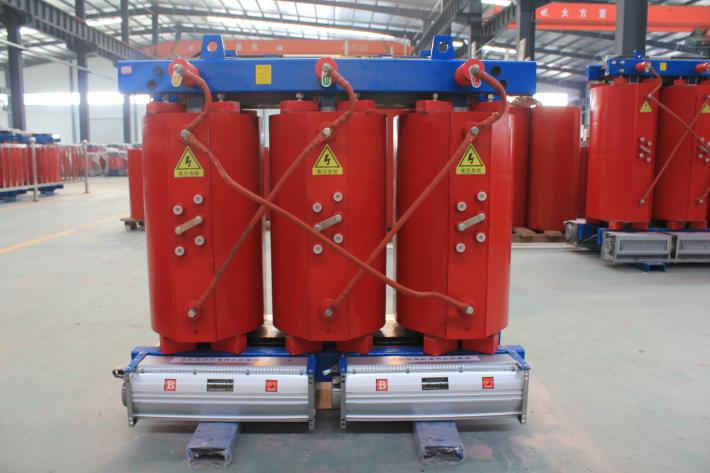 一般北京創(chuàng)聯(lián)匯通電氣全鋁的干式變壓器800kva價(jià)格是33900元，全銅的800kva干式變壓器價(jià)格是65000元。